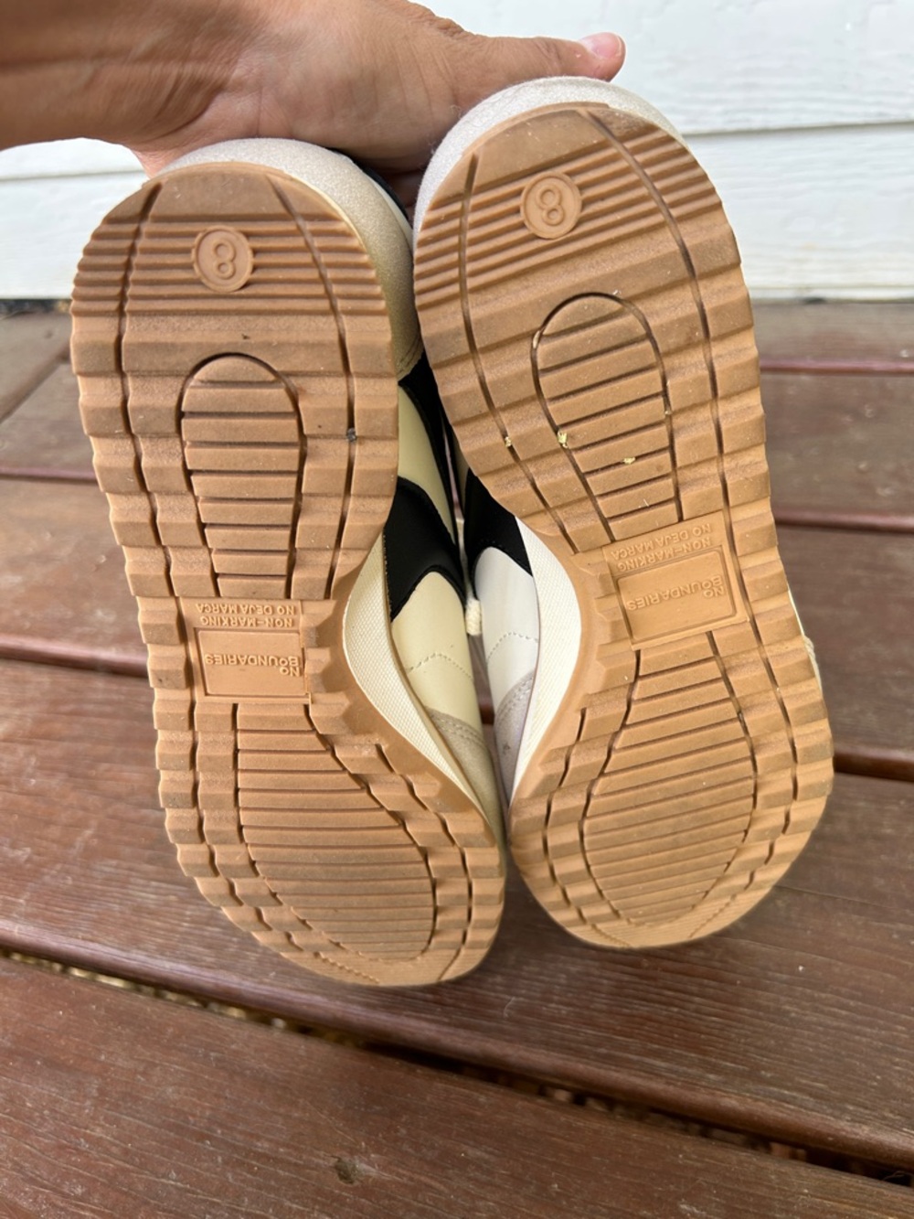 NO BOUNDARIES, Size 8, Retro Cream & Black Casual Sneakers - Picture 8 of 9